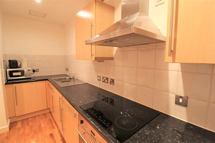 1 Bedroom Flat To Rent In Park Row, Leeds, West Yorkshire, LS1