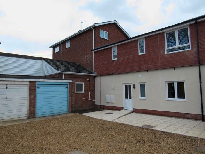 1 Bedroom Flat To Rent In Lingwood Gardens, Lingwood, Norwich, NR13