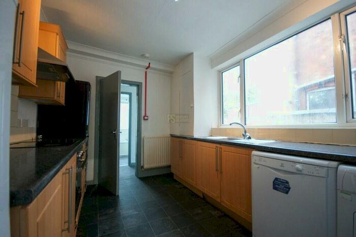 5 Bedroom End Of Terrace House To Rent In Pershore Road, Selly Park - Student Property, B29