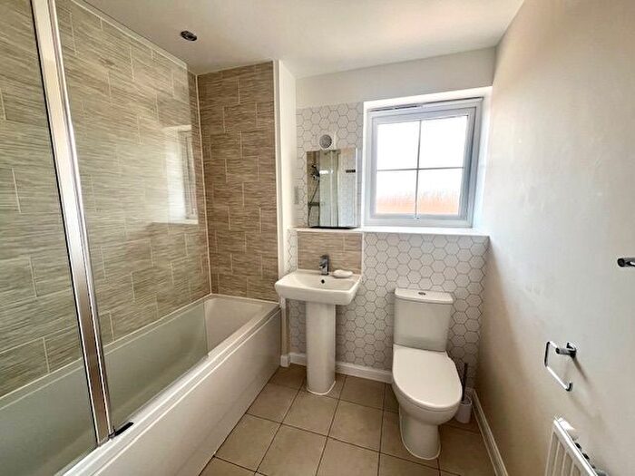 2 Bedroom Flat To Rent In Tawny Grove, Coventry, CV4