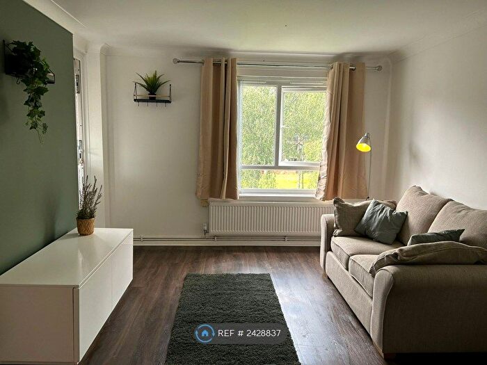1 Bedroom Flat To Rent In Thamesmead, London, SE28