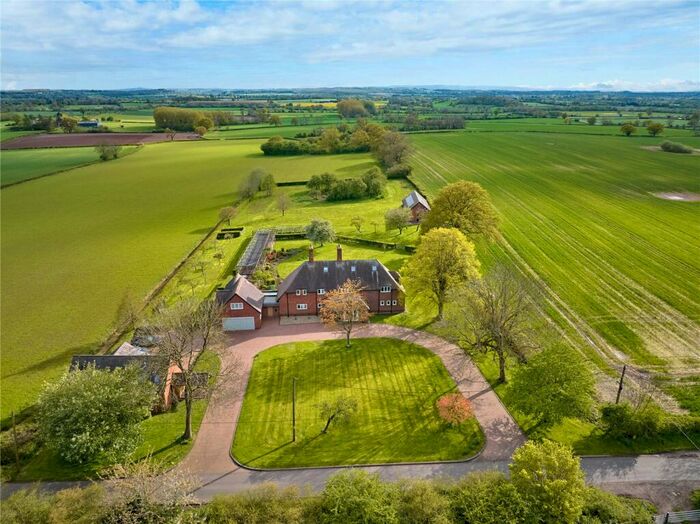 4 Bedroom Detached House For Sale In Wasperton Lane, Barford, Warwick, Warwickshire, CV35