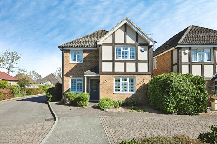 4 Bedroom Detached House For Sale In Ware Road, Hailey, Hertford, SG13