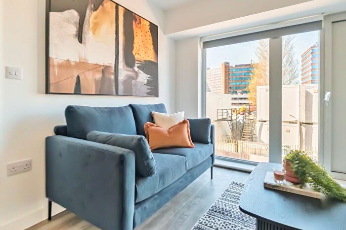 1 Bedroom Apartment To Rent In Vicarage Grove, Church Street Eccles, M30