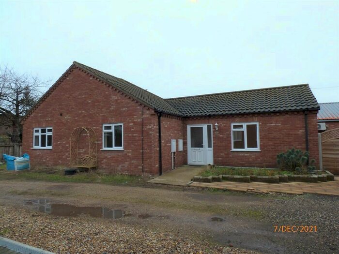 3 Bedroom Detached Bungalow To Rent In Southend Road, Bungay, NR35