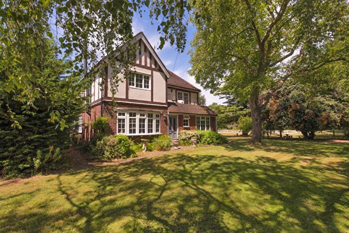 4 Bedroom Detached House For Sale In Broadwater Road, West Malling, ME19