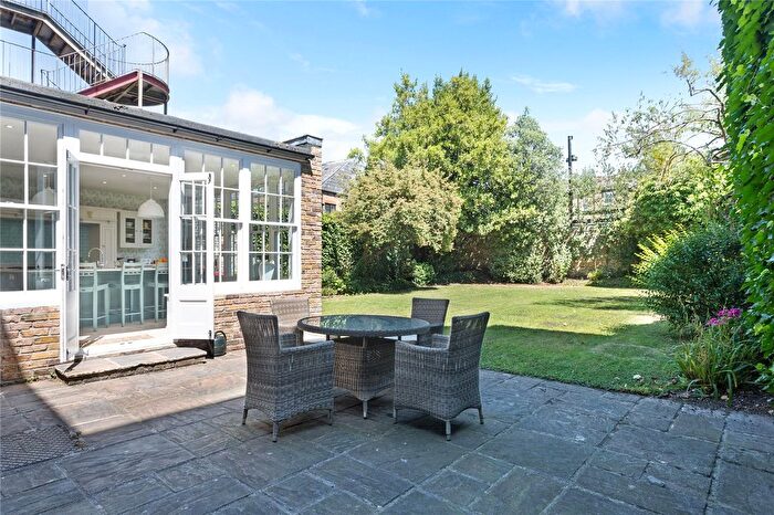 6 Bedroom Detached House To Rent In Old Town, Clapham, London, SW4