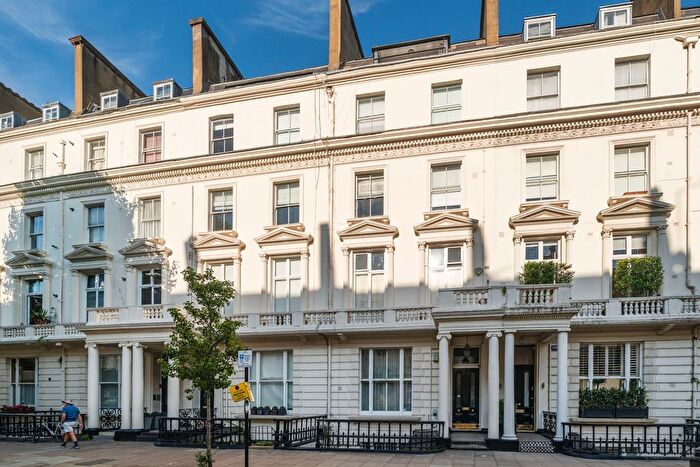 3 Bedroom Flat To Rent In Warrington Crescent, Maida Vale, London, W9