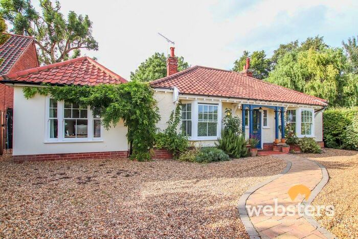 4 Bedroom Detached Bungalow For Sale In Stocks Hill, Bawburgh, NR9
