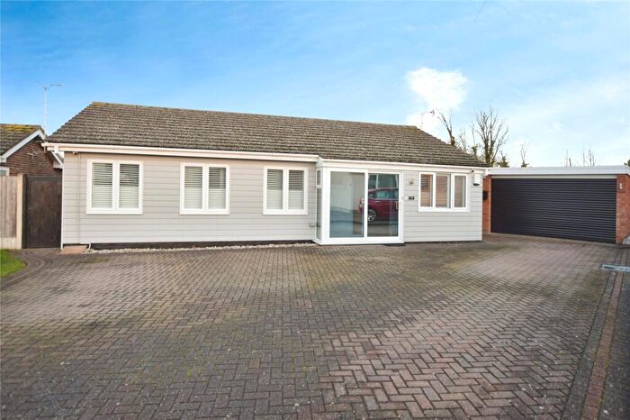 3 Bedroom Detached Bungalow For Sale In Oakwood Court, Althorne, CM3