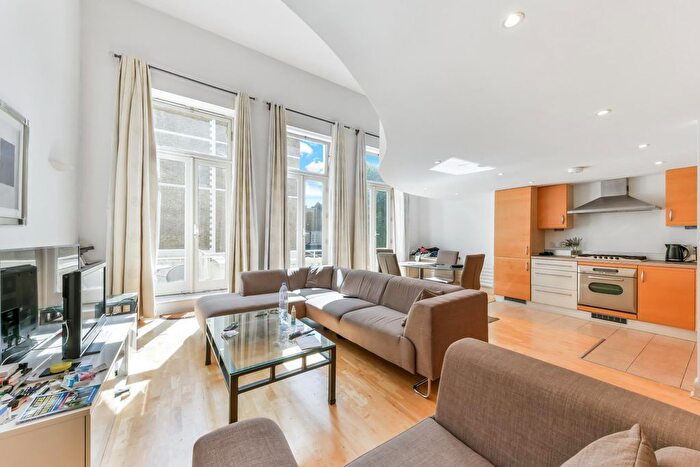 1 Bedroom Flat To Rent In Earls Court Square, Earls Court, London, SW5