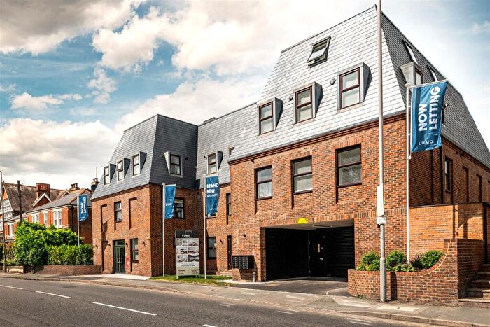 1 Bedroom Apartment To Rent In - London Road, High Wycombe, HP11