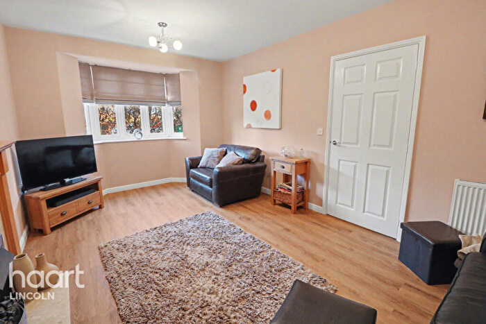 3 Bedroom Detached House For Sale In Privet Walk, Witham St Hughs, LN6