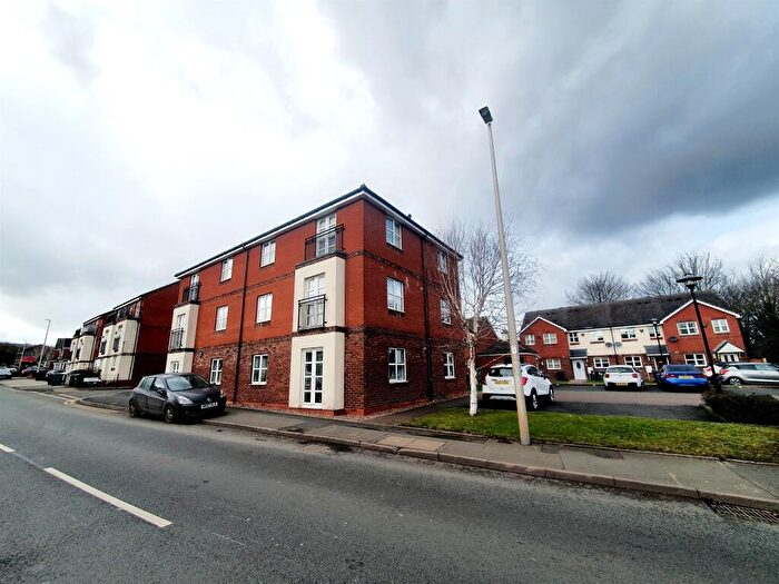 2 Bedroom Apartment To Rent In Astle Drive, Oldbury, B69