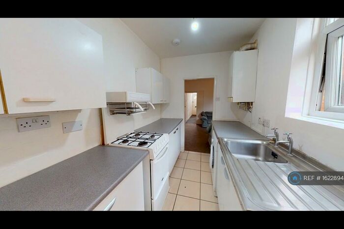3 Bedroom Terraced House To Rent In Wilberforce Road, Leicester, LE3