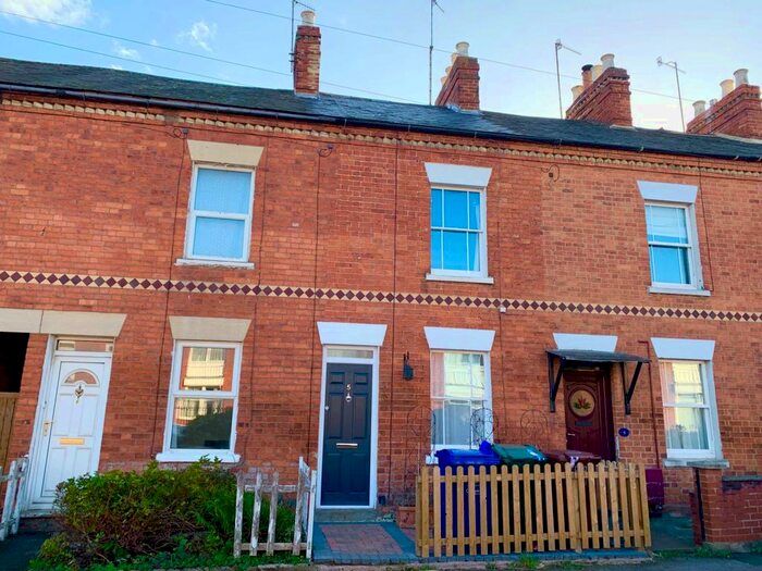 2 Bedroom Terraced House To Rent In Grove Street, Banbury, OX16