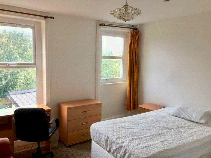 3 Bedroom Terraced House To Rent In Caellepa, Bangor, Gwynedd, LL57