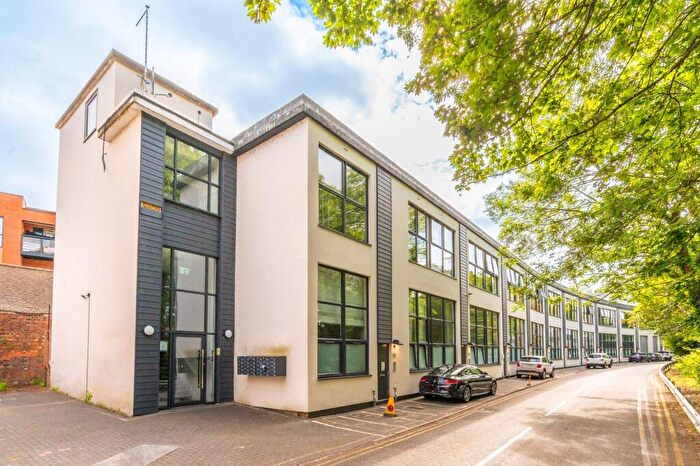 1 Bedroom Flat To Rent In Restmor Way, Hackbridge, SM6