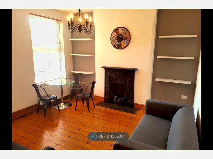 5 Bedroom Semi-Detached House To Rent In Colwick Road, Nottingham, NG2