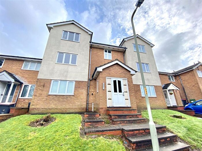 2 Bedroom Flat To Rent In Charlecote Park, Telford, TF3
