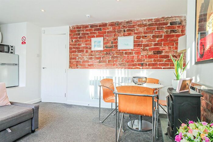 1 Bedroom Flat To Rent In King Street, Southport, PR8