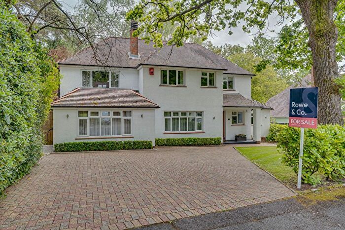 4 Bedroom Detached House For Sale In Randall Road, Hiltingbury, SO53