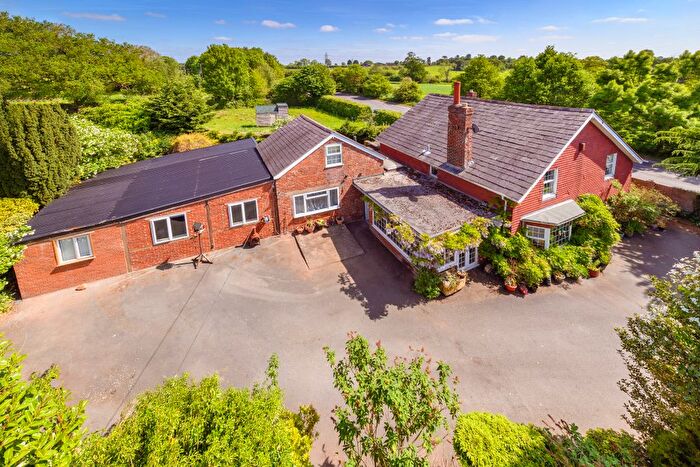 5 Bedroom Detached House For Sale In Chester Road, Tushingham, SY13