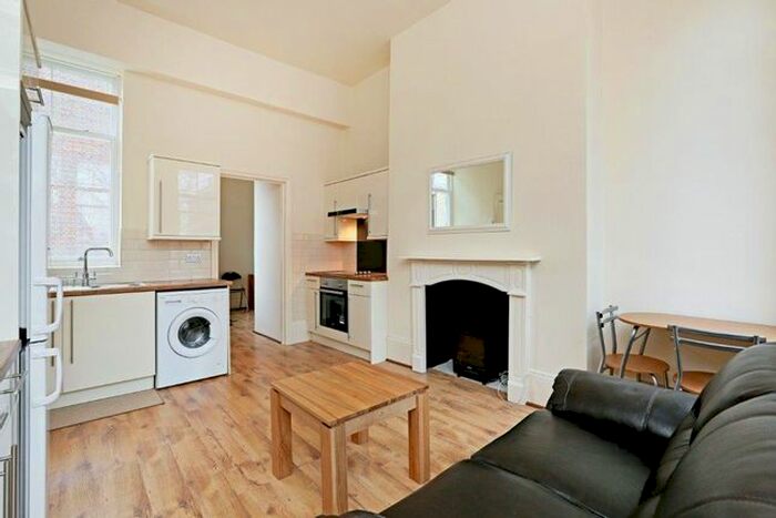 1 Bedroom Flat To Rent In Theobalds Road, Bloomsbury, London, WC1X