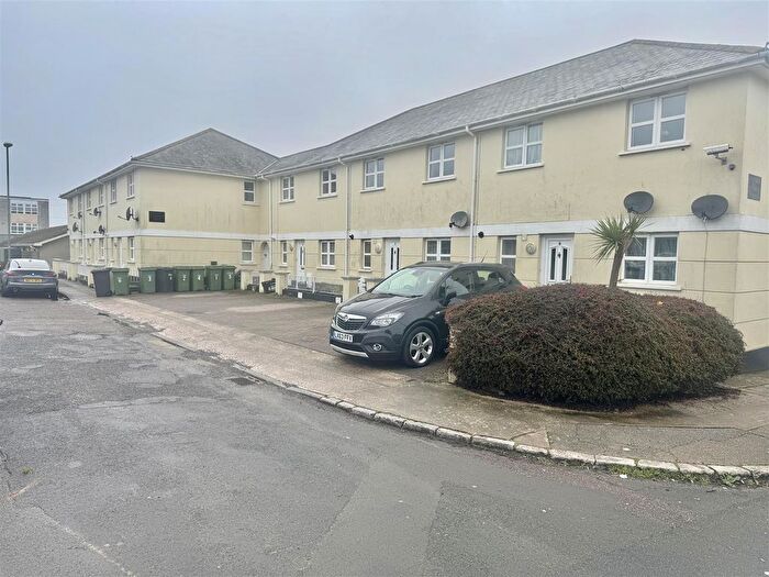 2 Bedroom Flat To Rent In St. Edmunds Road, Torquay, TQ1