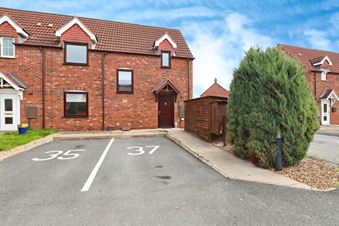 3 Bedroom End Of Terrace House For Sale In Chamomile Way, Spalding, PE11