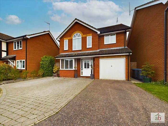 4 Bedroom Detached House For Sale In Reeve Gardens, Grange Farm, Kesgrave, IP5