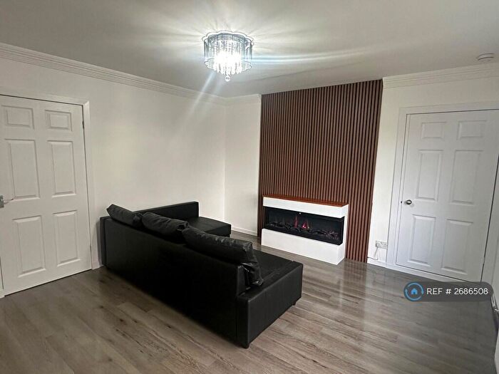 2 Bedroom Flat To Rent In Cairns Road, Cambuslang, Glasgow, G72