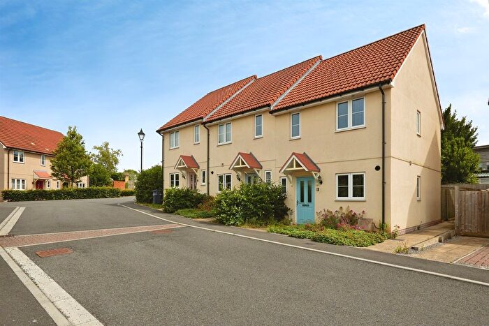 2 Bedroom End Terrace House For Sale In Vedelers Close, Wincanton, BA9