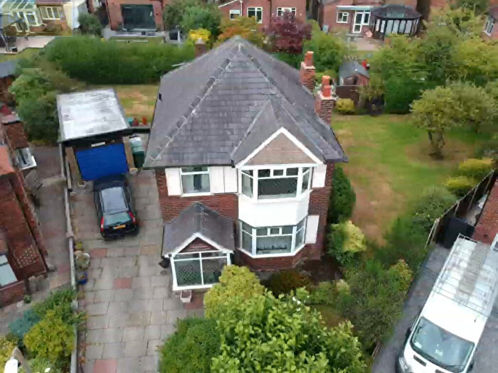 3 Bedroom Detached House For Sale In Andrews Avenue, Flixton, M41