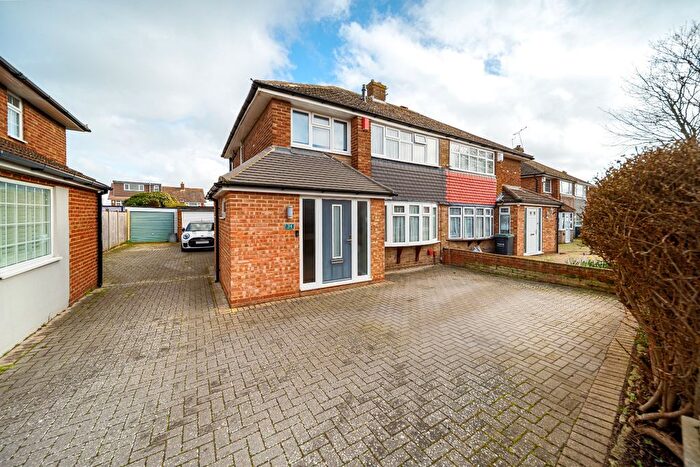 3 Bedroom Semi Detached House For Sale In Imperial Drive, Gravesend, Kent, DA12