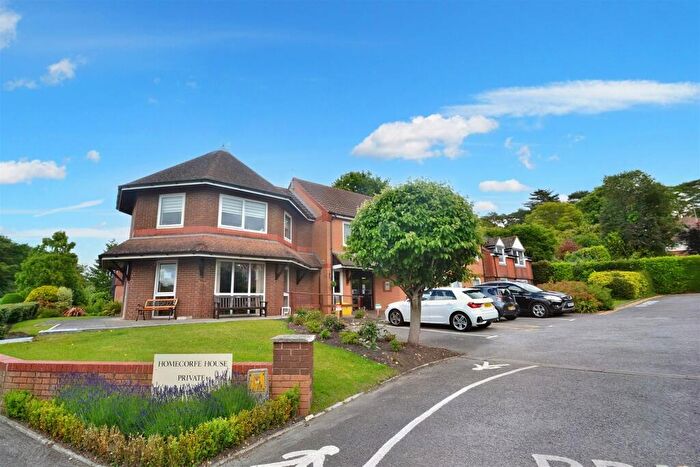 1 Bedroom Flat To Rent In Broadstone, BH18