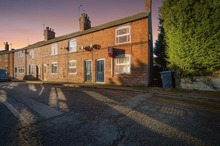 2 Bedroom Cottage For Sale In High Street, Leadenham, Lincoln, LN5