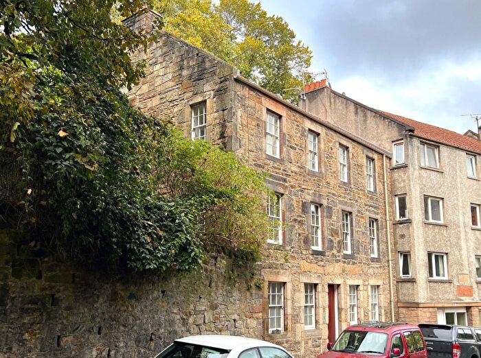 3 Bedroom Flat To Rent In Dean Path, Dean Village, Edinburgh, EH4