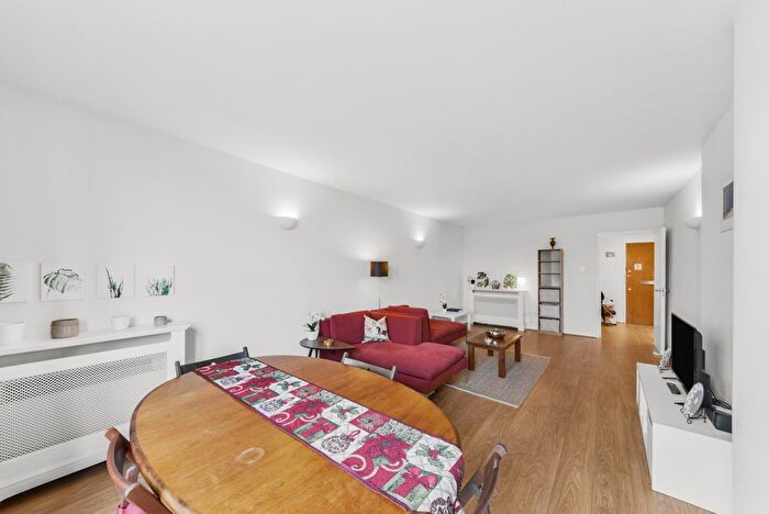 1 Bedroom Flat For Sale In Point West, London, SW7