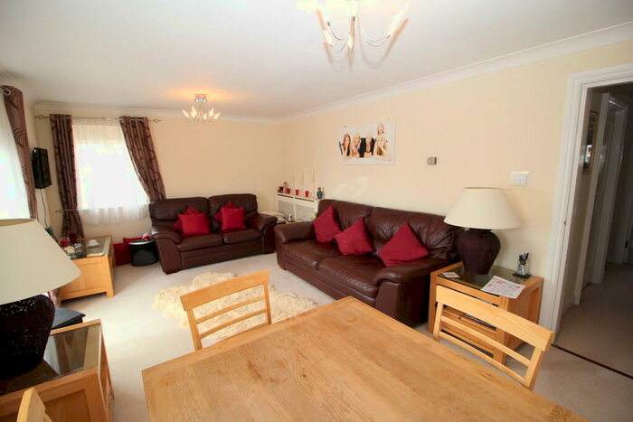 2 Bedroom Apartment To Rent In Barbers Wharf, Poole, BH15