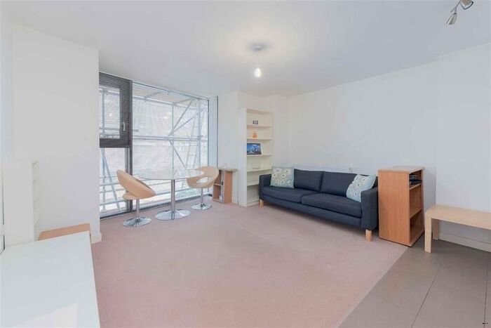 1 Bedroom Flat To Rent In Newman Passage, London, W1T