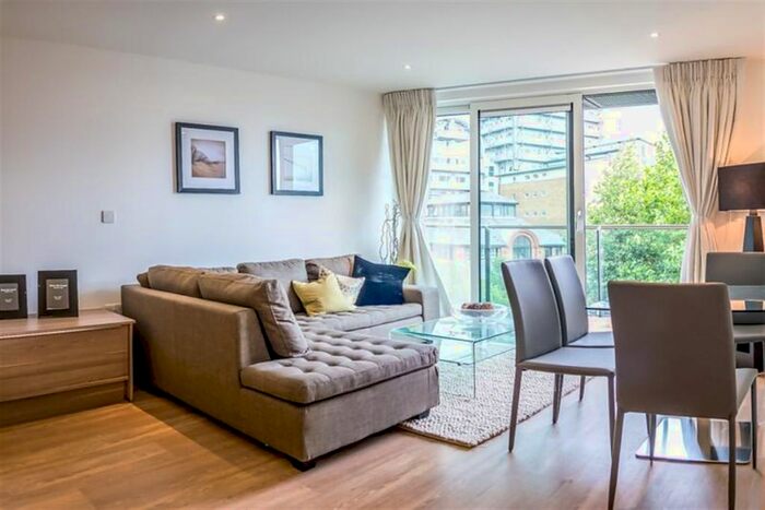 2 Bedroom Flat To Rent In Royal Victoria Gardens, Whiting Way, Marine Wharf, London, SE16