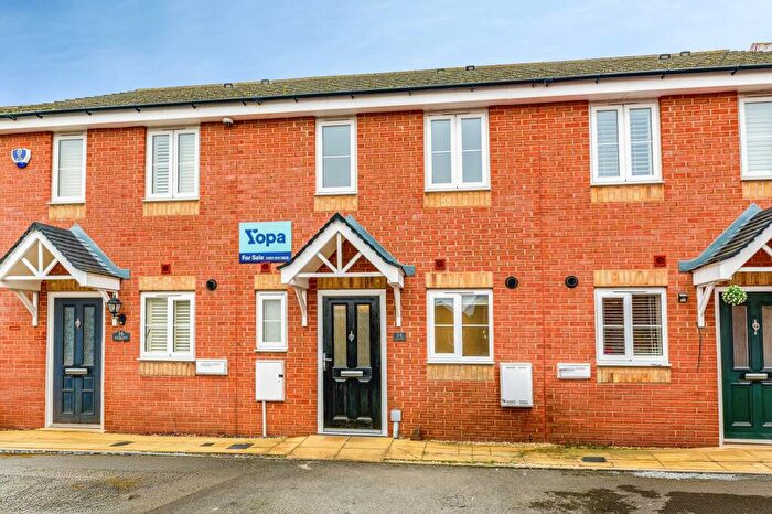 2 Bedroom Terraced House For Sale In Queslett Way, Birmingham, B42