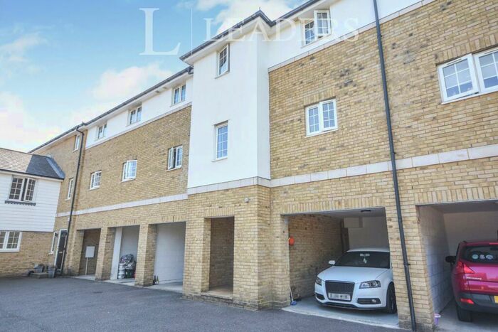 2 Bedroom Flat To Rent In Bantock Way, Witham, CM8