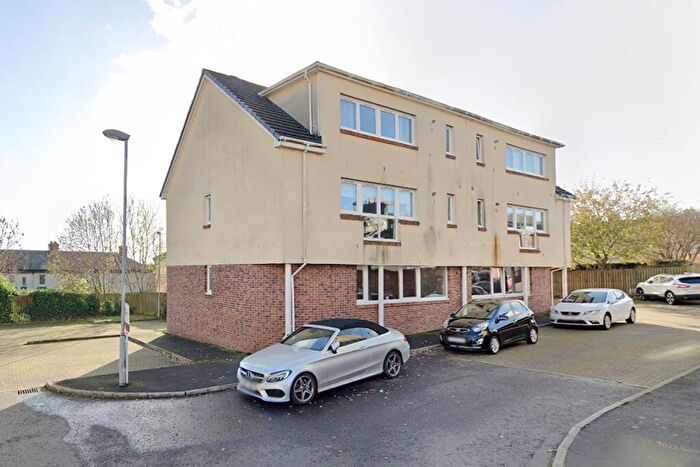 2 Bedroom Flat For Sale In , Willowpark Court, Airdrie, ML6