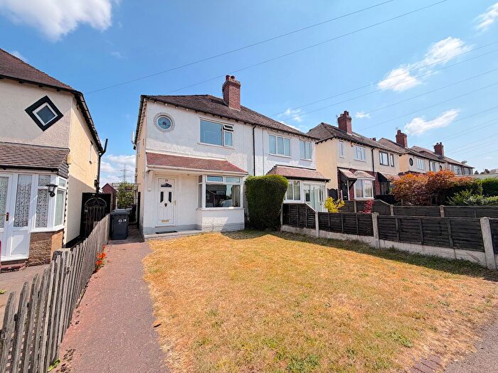 3 Bedroom Semi-detached House For Sale In Walsall Road, Churchbridge, Cannock, WS11