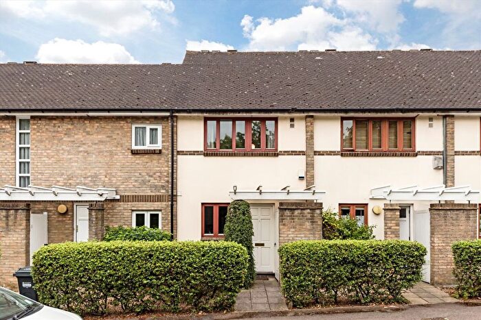 2 Bedroom Property For Sale In Manor House Way, Isleworth, TW7