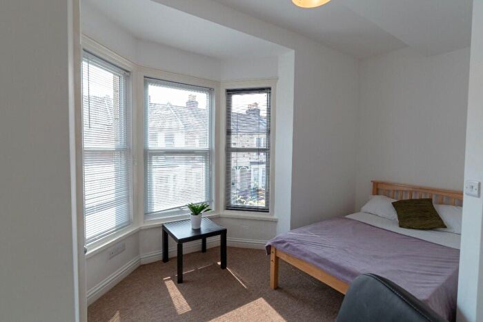 8 Bedroom Terraced House To Rent In Margate Road, Portsmouth, Hampshire, PO5