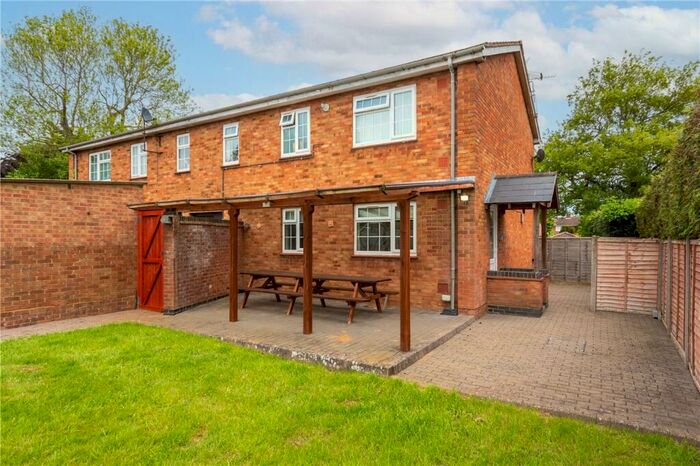 1 Bedroom Flat To Rent In Trowley Hill Road, Flamstead, Hertfordshire, AL3