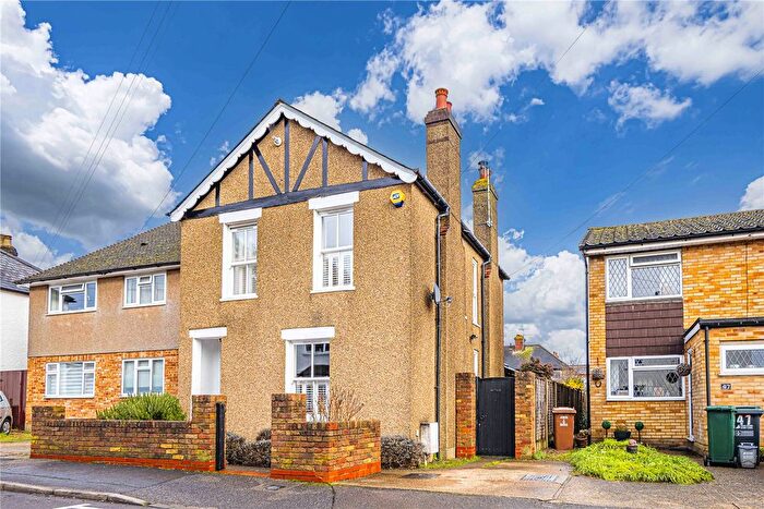 3 Bedroom Detached House For Sale In Adrian Road, Abbots Langley, Hertfordshire, WD5